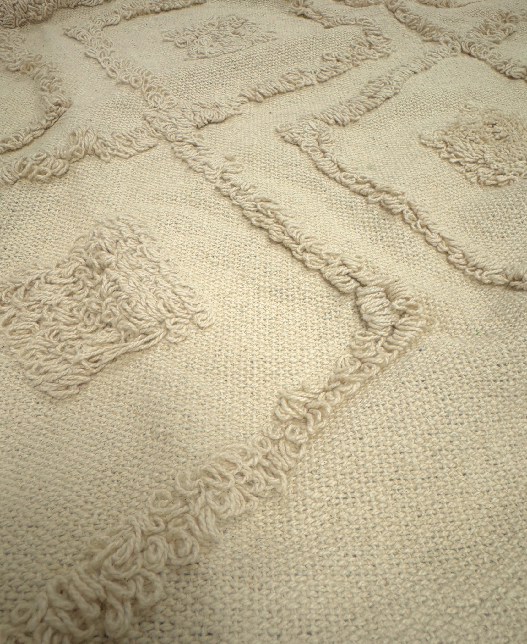 Natural Tufted Diamond Tree Skirt