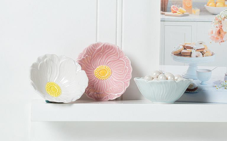 Small Flower Dish - White