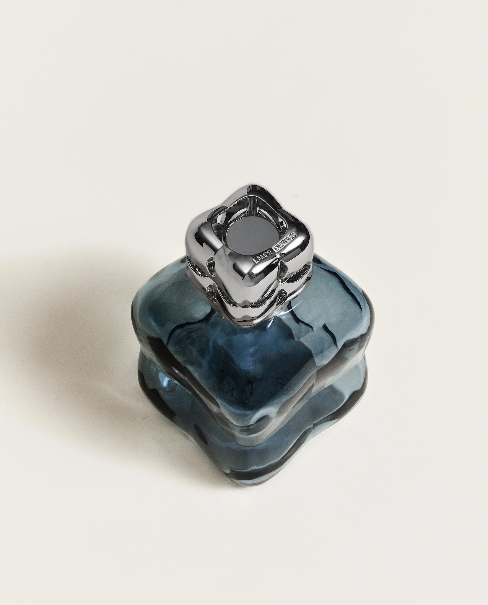 Cozy Steel Blue Fragrance Lamp Gift Set with Ocean Breeze - Lampe Berger