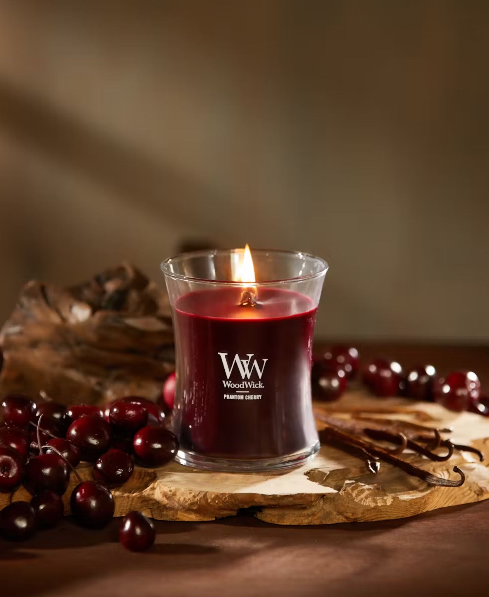 WoodWick Phantom Cherry Candle - Medium