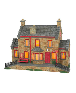 Department 56 – Harry Potter Hogwarts Hogsmeade Station
