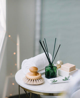 Thymes Frasier Fir Green Glass Reed Diffuser - Petite 4 oz