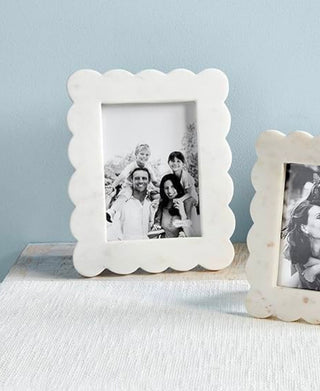 Large Scalloped Marble Frame - 5x7