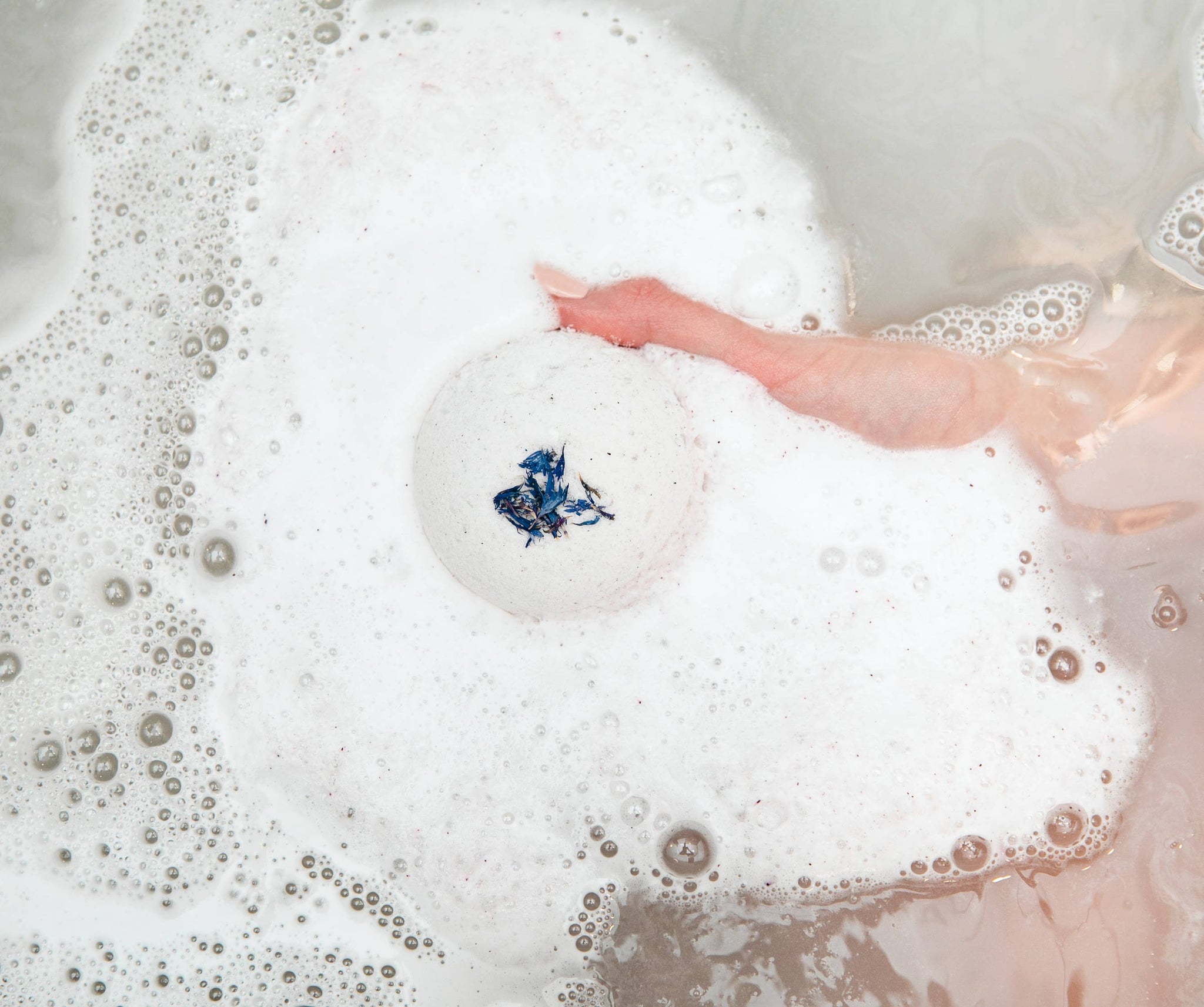 Bathorium Snooze Bath Bomb Single Bath Use