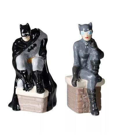 DC Justice League: Batman And Catwoman Salt And Pepper Shaker (DC Comics)
