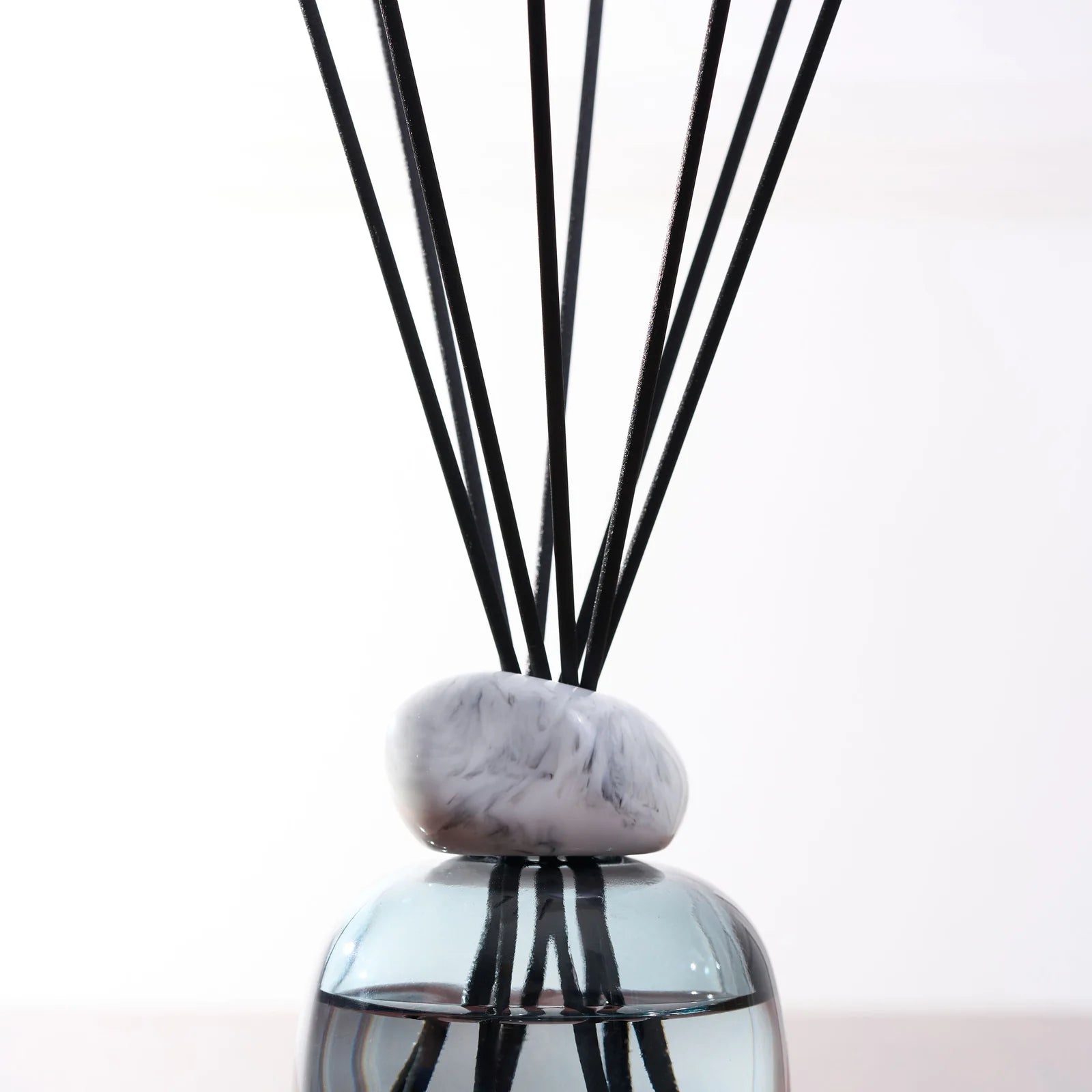 Maison Berger Mineral Blue & White Reed Diffuser with Pure White Tea
