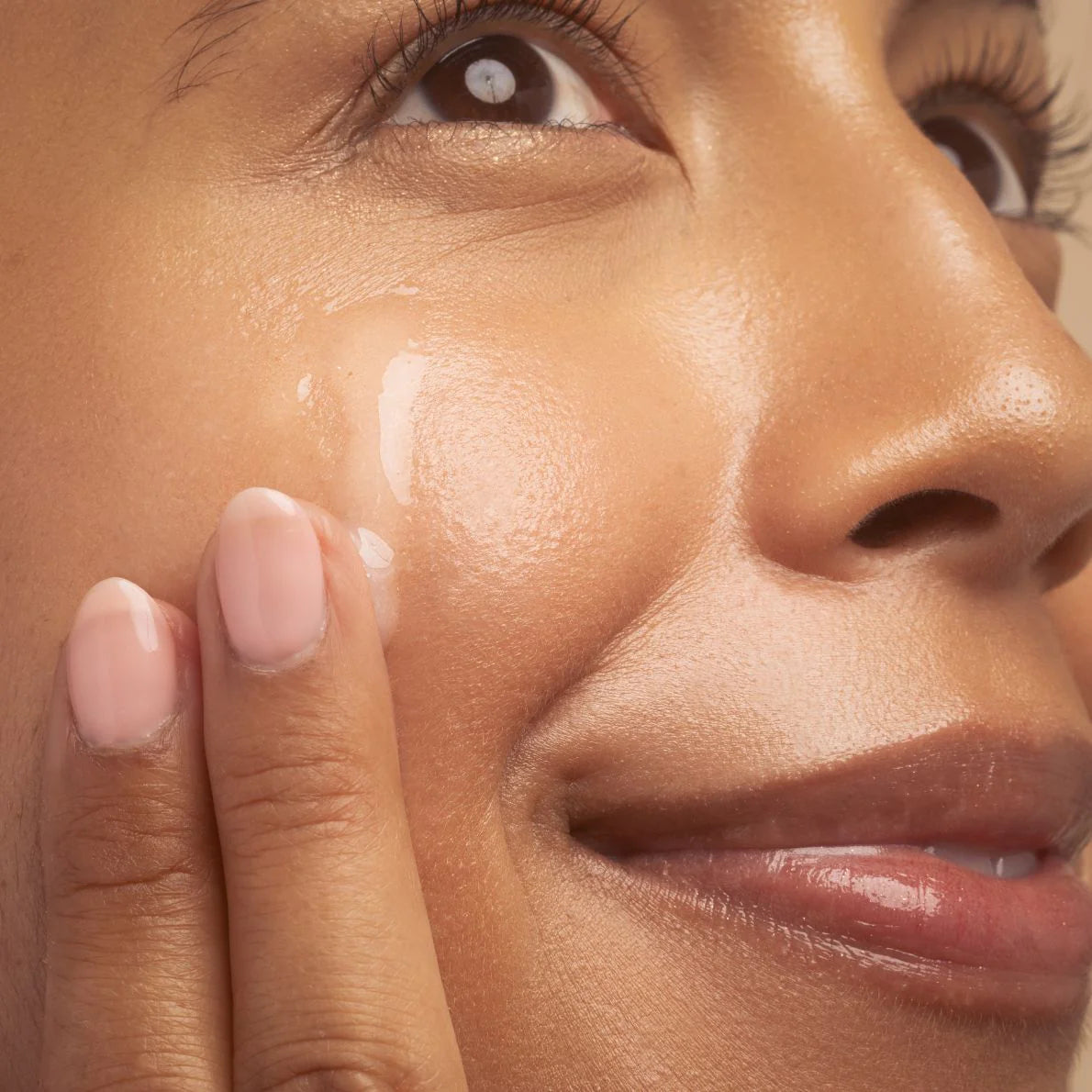 Beauty From Bees Face Serum Day Hyaluronic 2% - 15 ml/ 0.5 oz