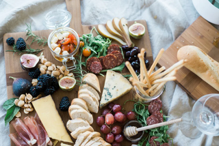 Etu Home Rectangle Pine Charcuterie Board - Medium