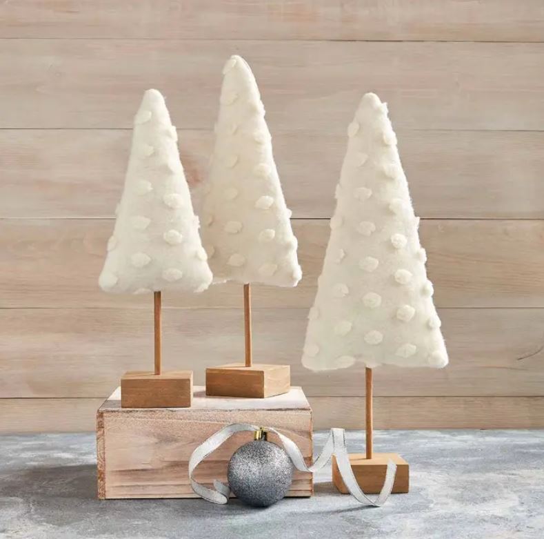 Medium Dotted Christmas Tree