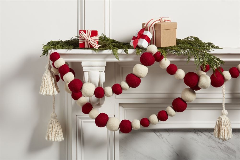 Red And White Pom Tassel Garland