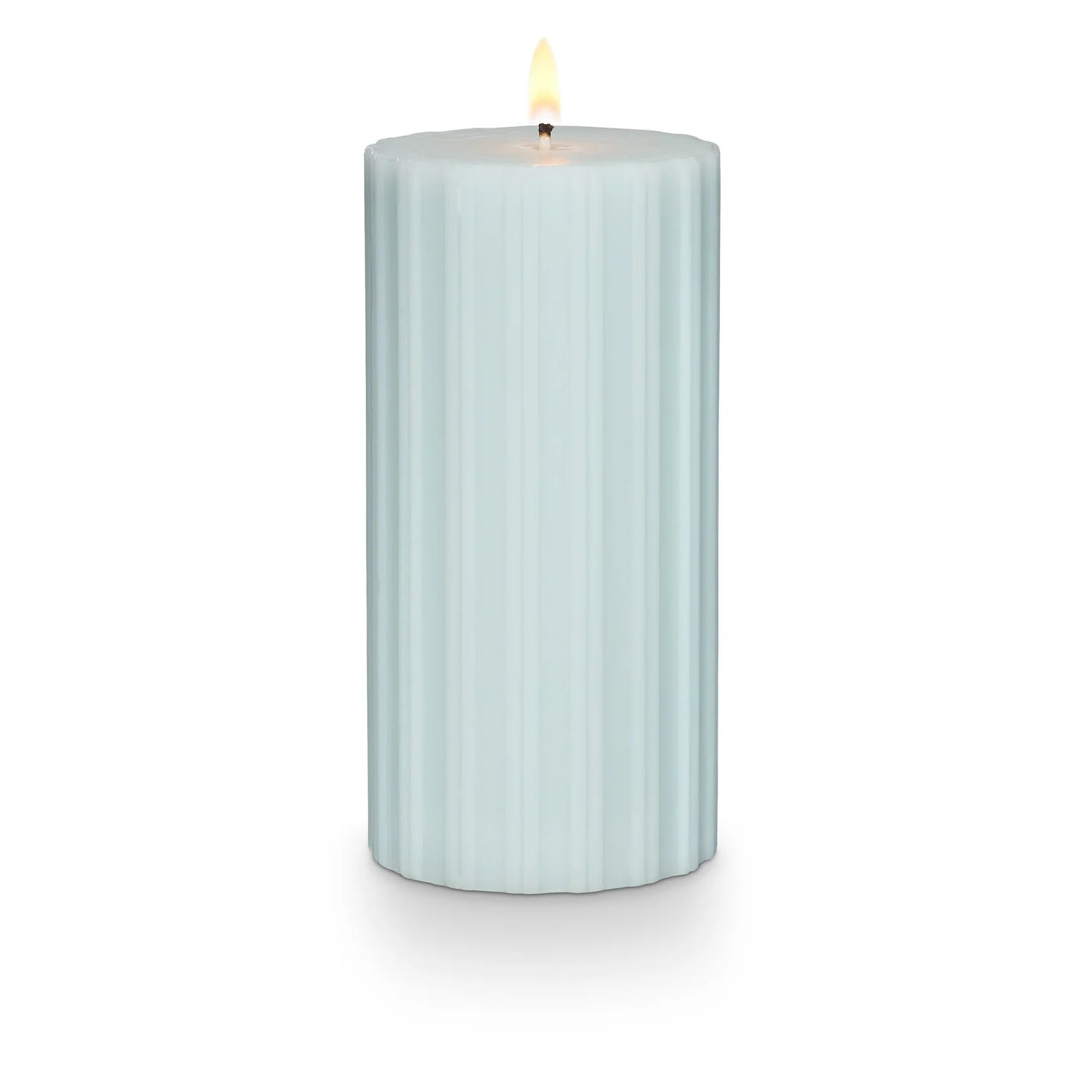 Illume Fresh Sea Salt Ribbed Pillar Medium Candle