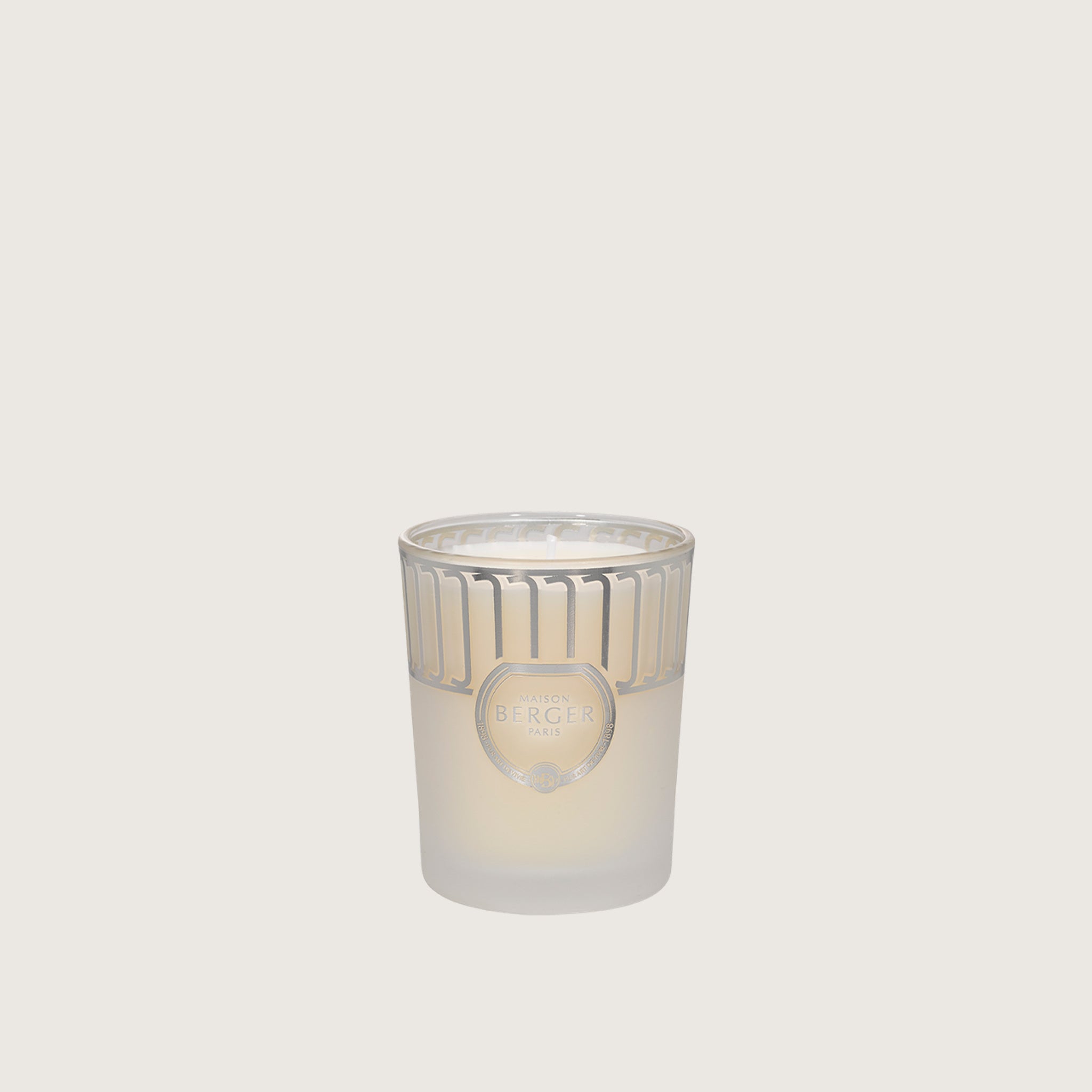 Maison Berger Land Frosted White Scented Candle with Pure White Tea