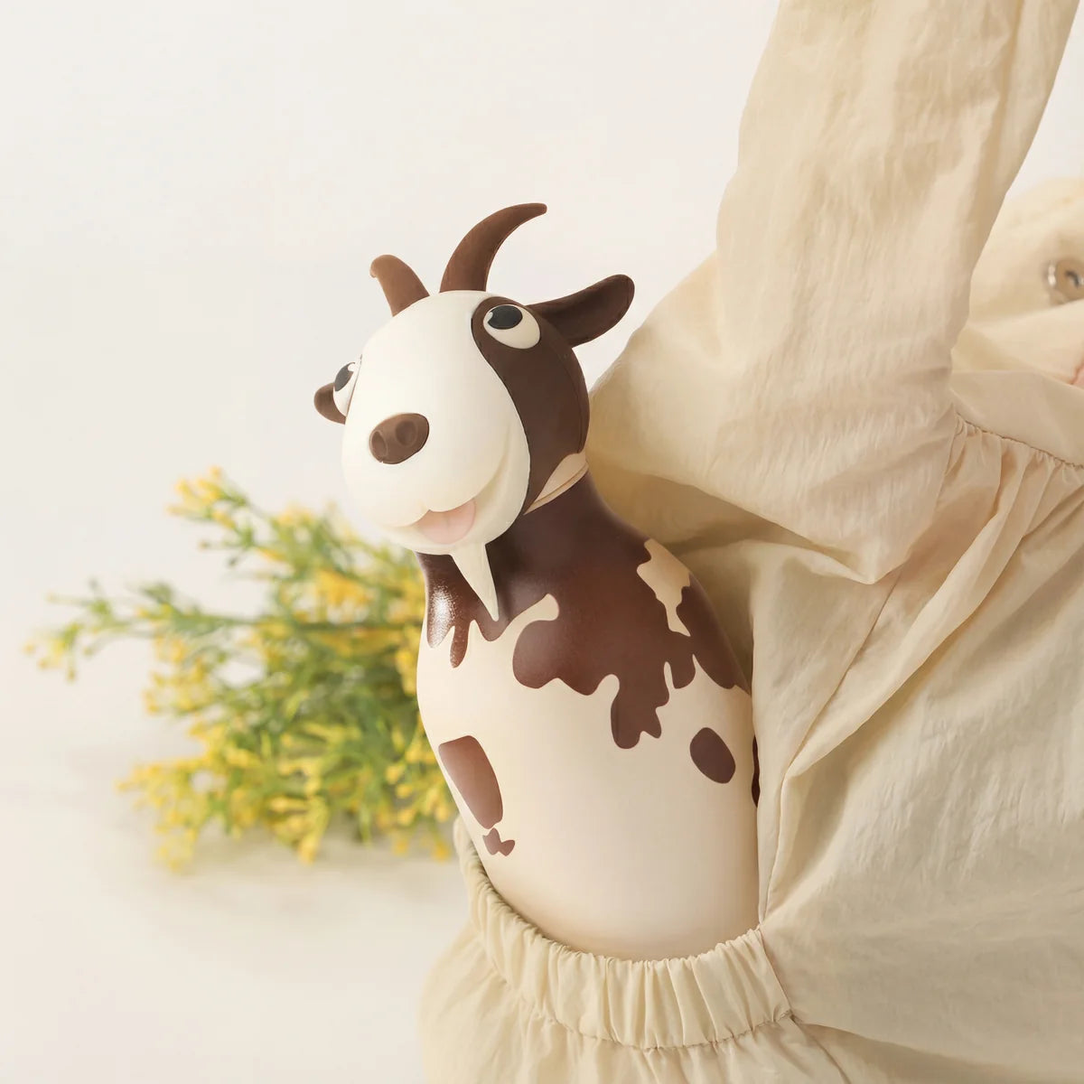 Asobu Bestie Goat Bottle