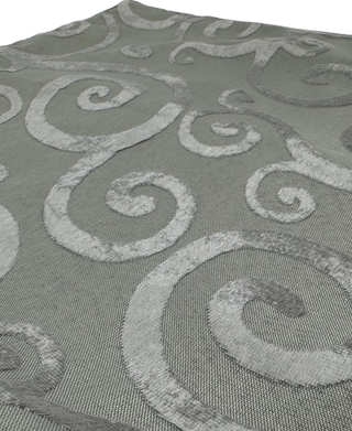 Split P Velvet Scroll Platinum Table Runner 13