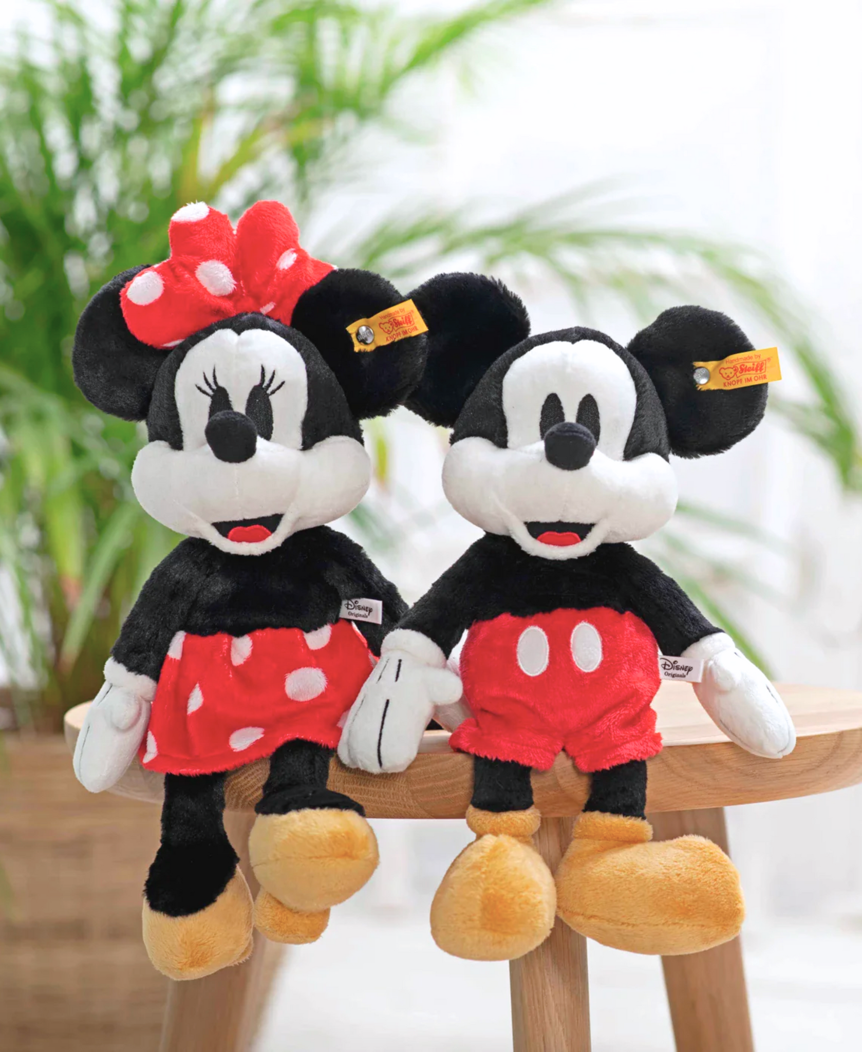 Minnie Mouse - Steiff x Disney Stuffie