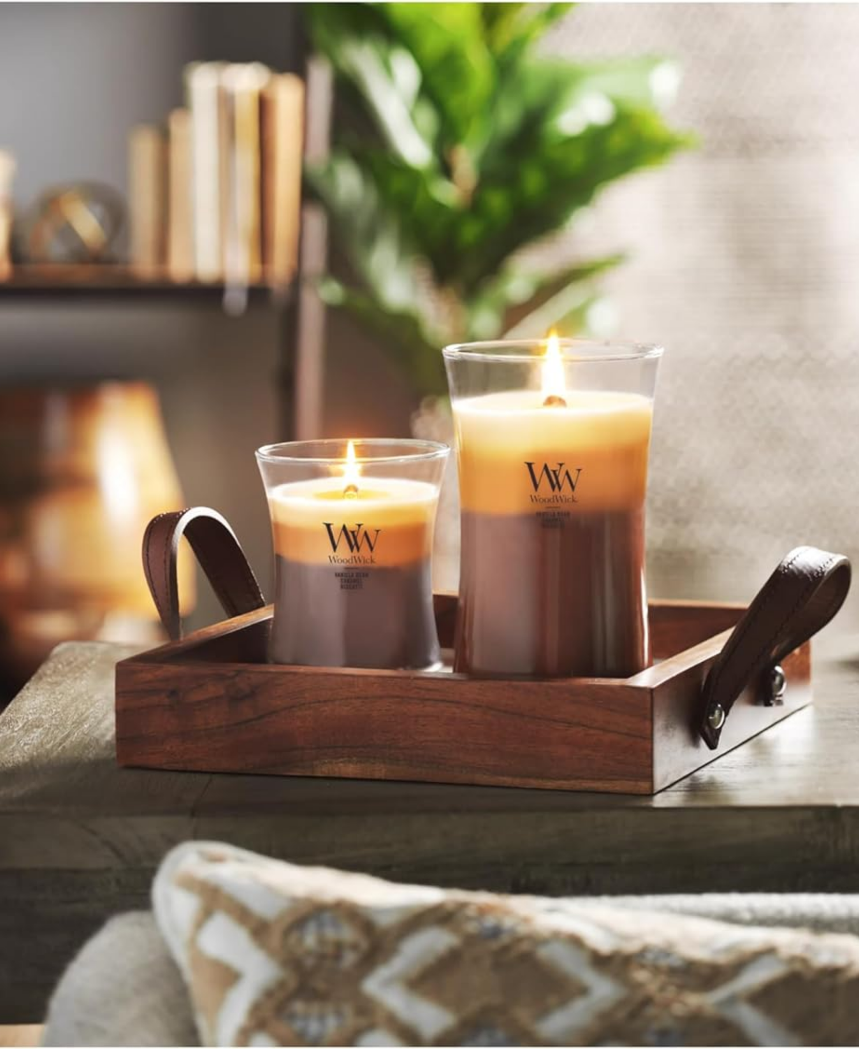 WoodWick Café Sweets Trilogy Candle - Medium (Vanilla Bean, Caramel & Biscotti)