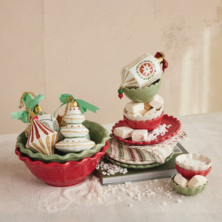 Stoneware Scalloped Bowl