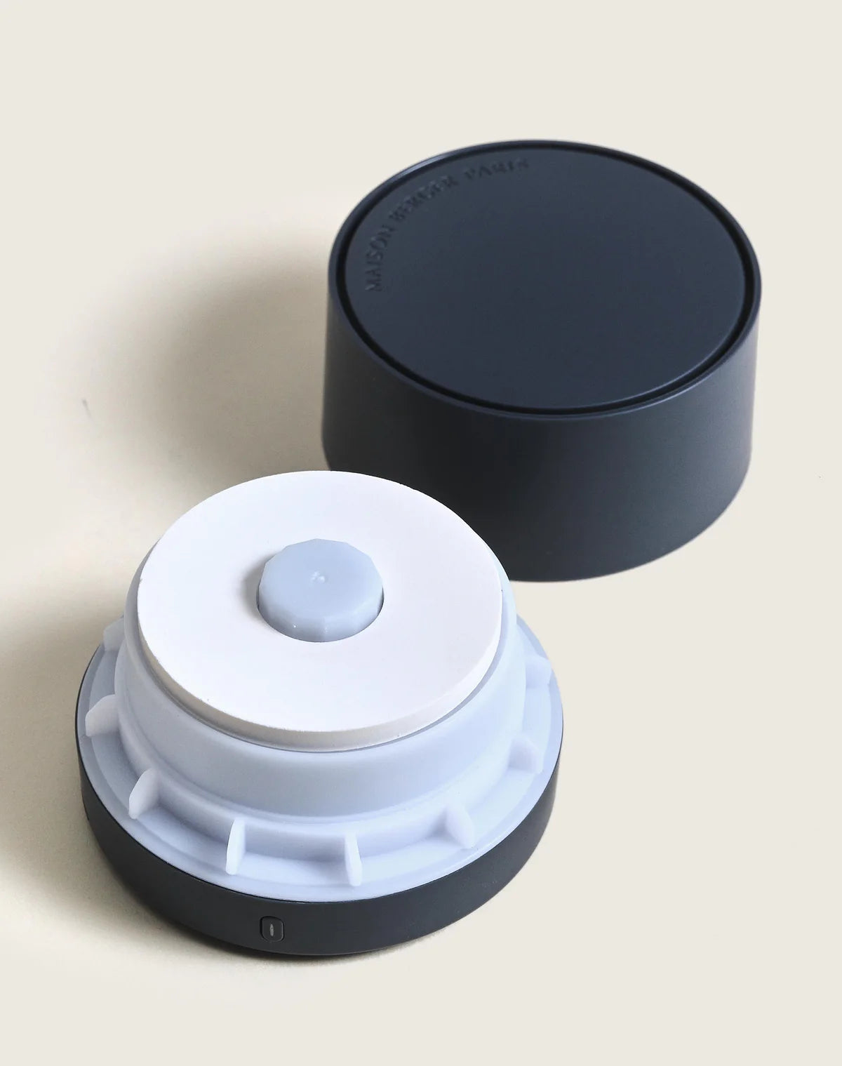 Nomad Electric Diffuser Gray Amber Powder - Maison Berger