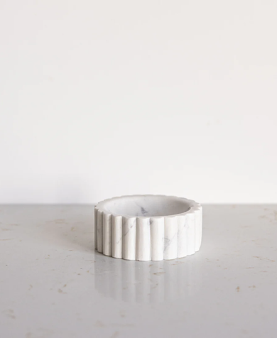 Luxe B Co. White Marble Fluted Soap Dish