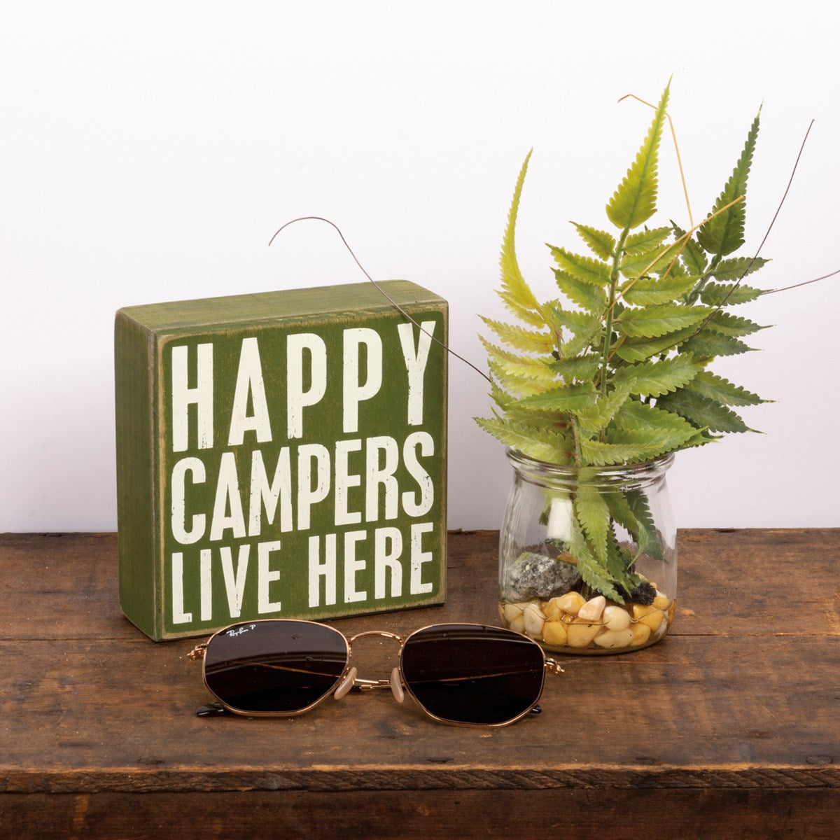 Happy Campers Live Here Sign