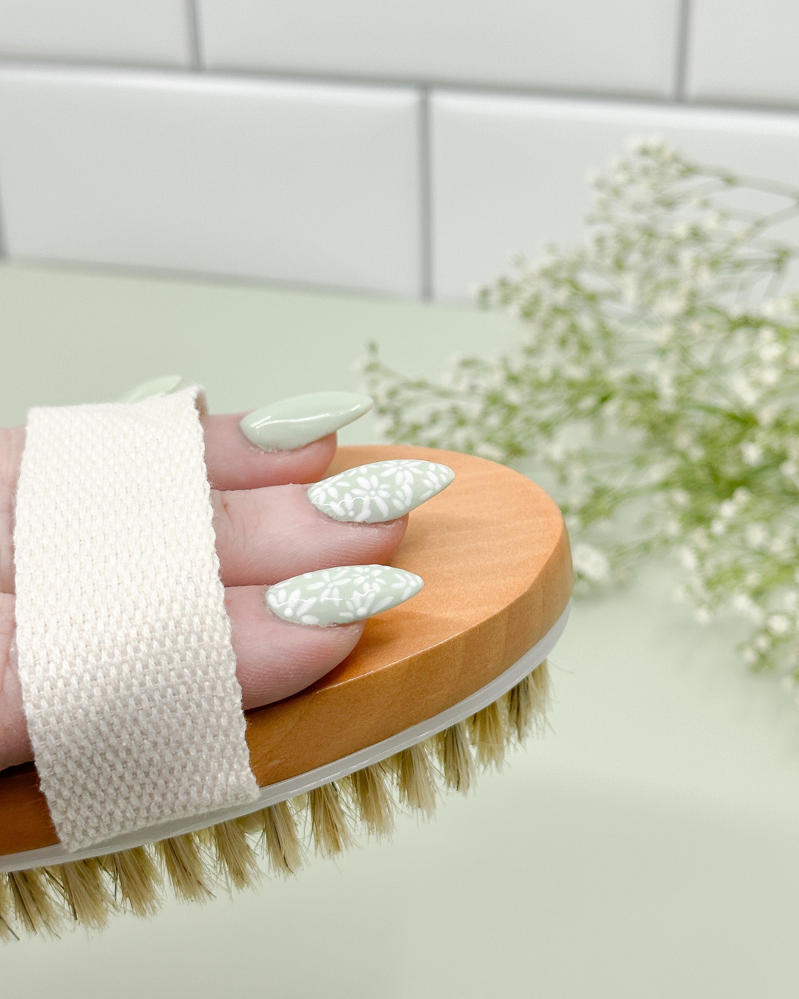 Hand Dry Brush Massager