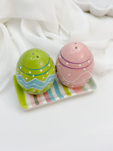 Easter Eggs and tray Salt & Pepper Shakers