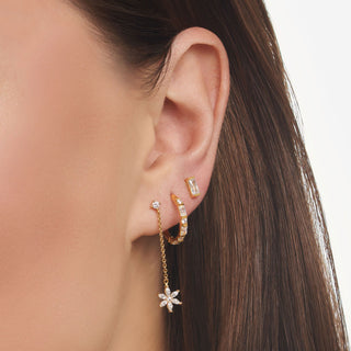 Single Ear Stud White Stone Flower With Chain - Gold